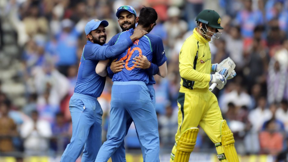 india restrict australia to 242 9 in fifth odi 12354 India restrict Australia to 242/9 in fifth ODI