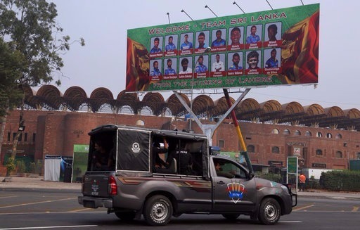 Sri Lanka arrive in Lahore amid tight security Sri Lanka arrive in Lahore amid tight security