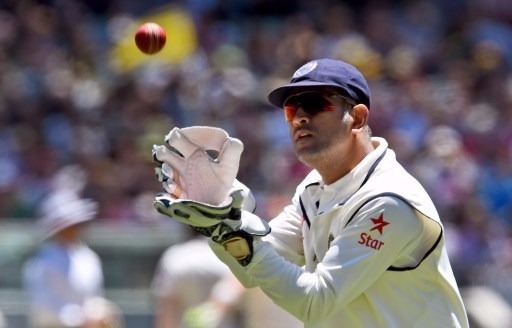 Dhoni spotted in 'whites' ahead of 1st Test in Kolkata