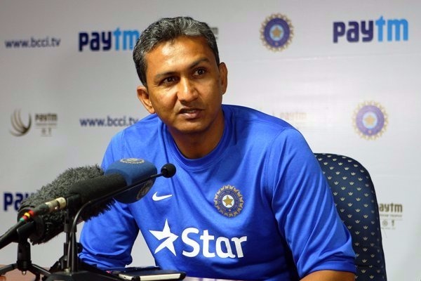 happy to play on a testing wicket says bangar after tough day Happy to play on a testing wicket, says Bangar after tough day