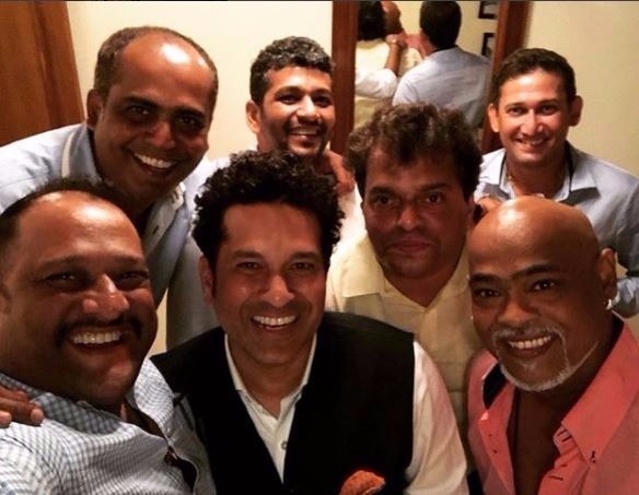 sachin tendular buries away feud with vinod kambali shares a selfie on instagram Sachin Tendulkar buries away feud with Vinod Kambli, shares selfie on Instagram
