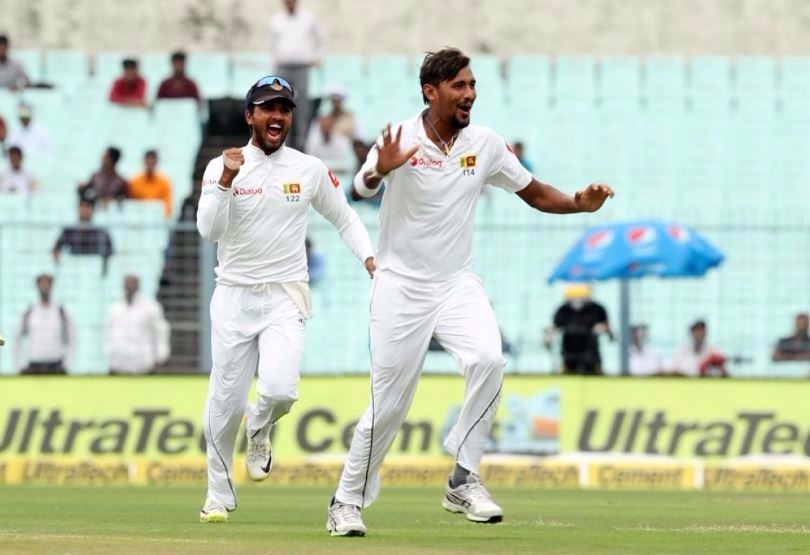 LIVE: Play called off due to bad light