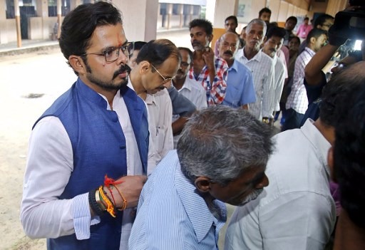 Tainted former India cricketer S Sreesanth said he would approach the Supreme Court in a last ditch effort to lift the life ban imposed on him by the BCCI following allegations of spot-fixing during an IPL match in 2013.