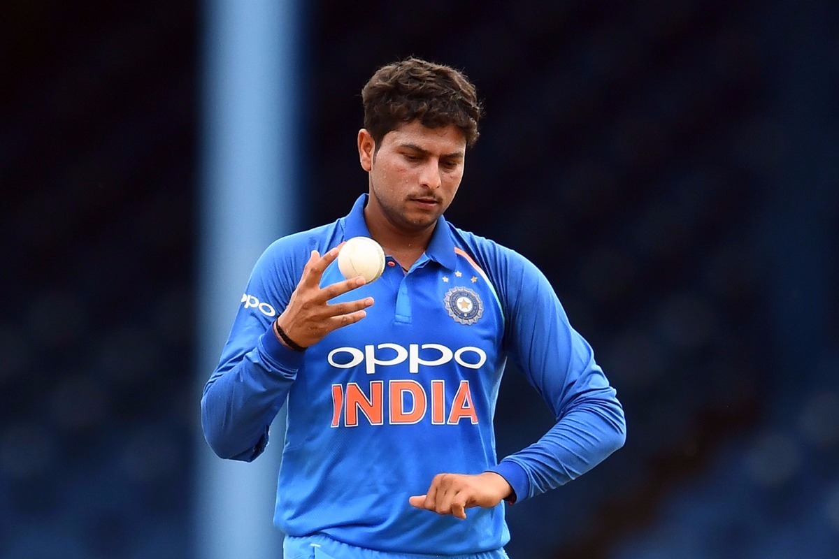 kuldeep bowls with wet balls at nets Kuldeep bowls with wet balls at nets to counter dew