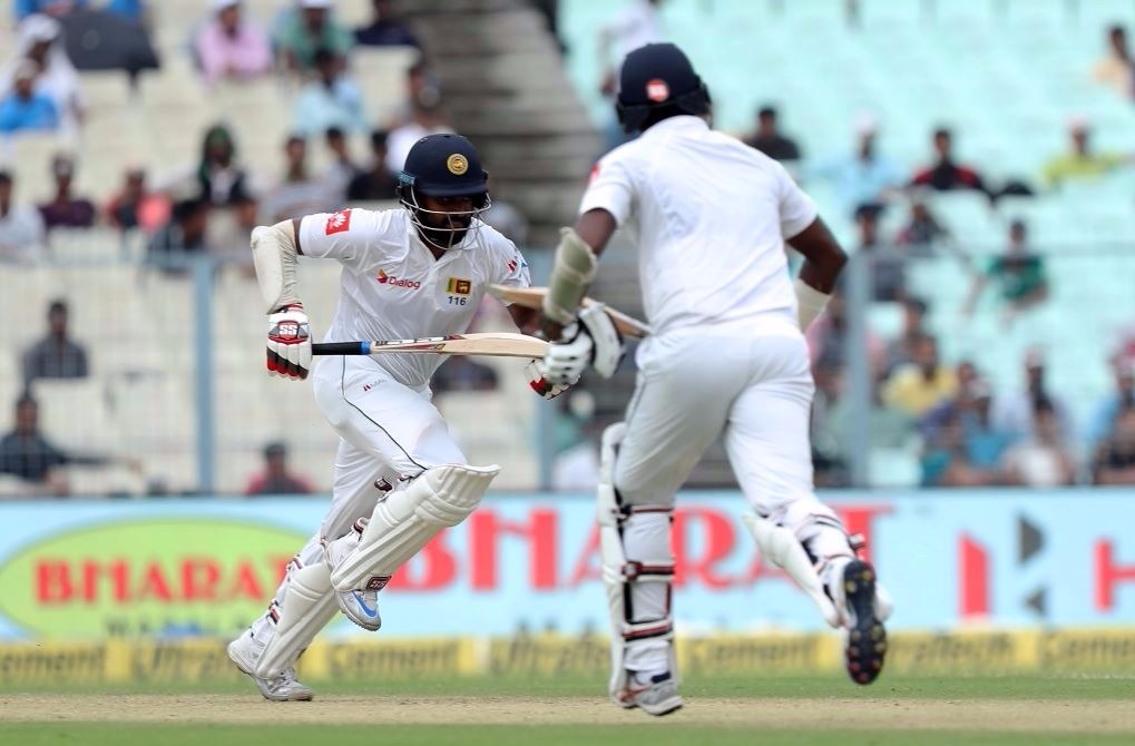 Thirimanne, Mathews push Sri Lanka towards first innings lead