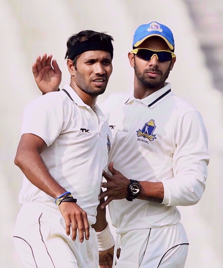 ranji trophy live score hp solid in 2nd innings after dinda five for HP solid in 2nd innings after Dinda five-for