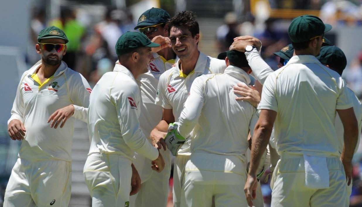 England tail collapses after record stand to post 403