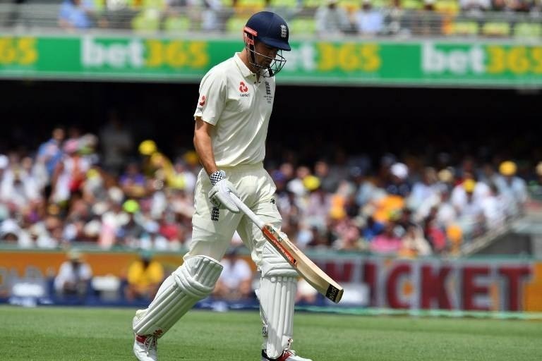 England's battle to stay alive in last ever Test at WACA