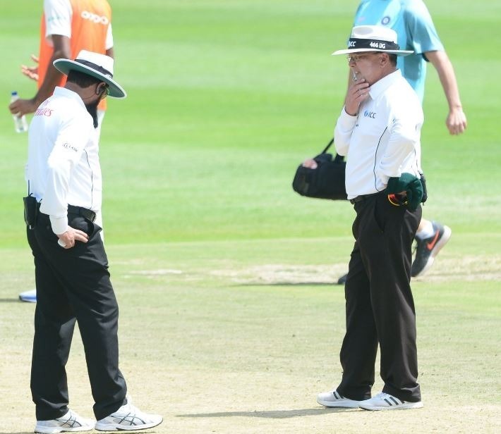 SA v IND 3rd Test: Dangerous pitch force halt of play on Day 3. SA 17/1 at stumps