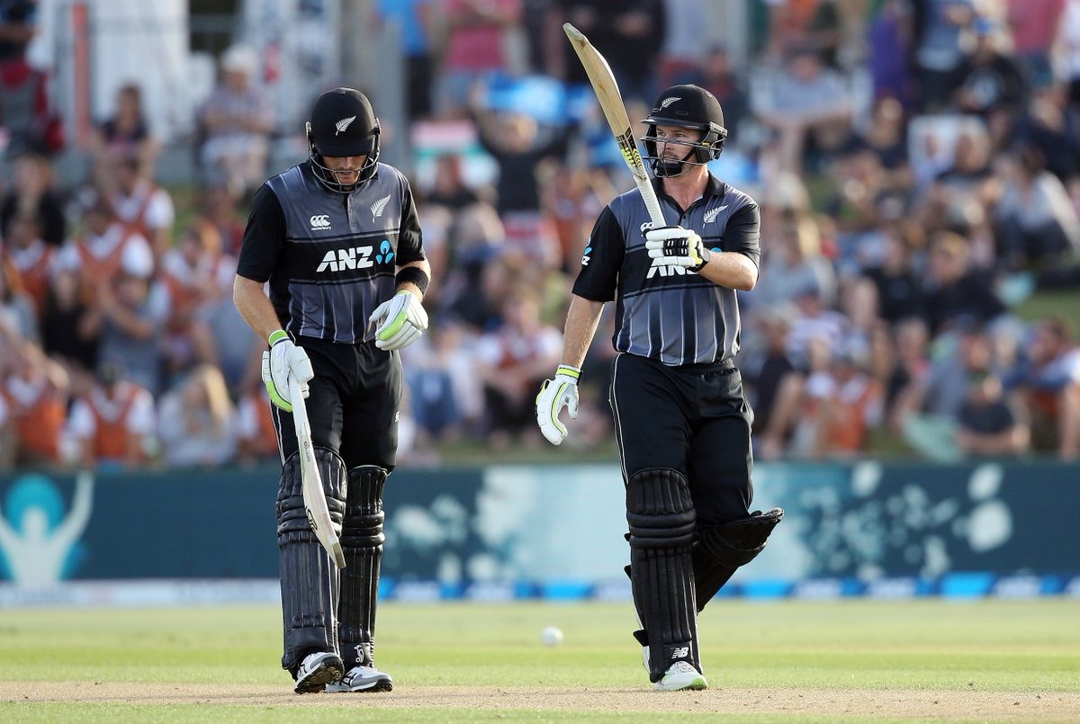Munro stitched a brilliant hundred run stand with opener Martin Guptill for the first wicket