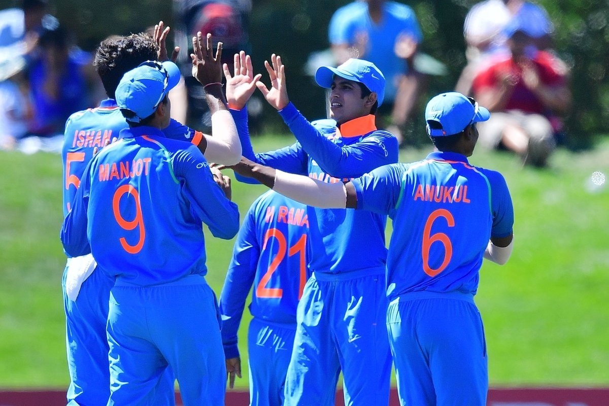 india thumps pakistan cruises into the finals of u19 world cup India thumps Pakistan; cruises into the finals of U19 World Cup