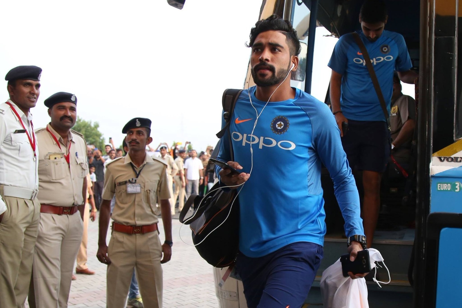 14-year-old hacks Mohammed Siraj’s social media accounts