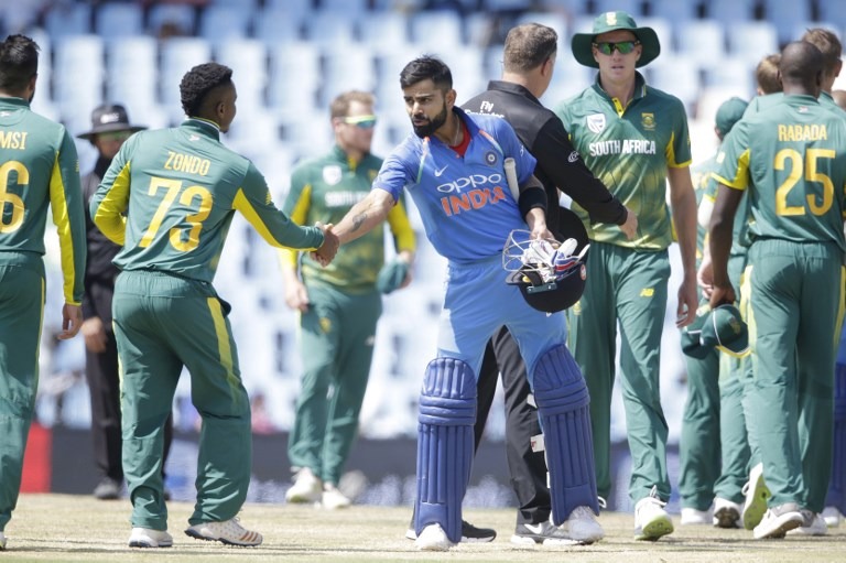 Sehwag’s comparison of umpires treating players like PSU customers draws flak