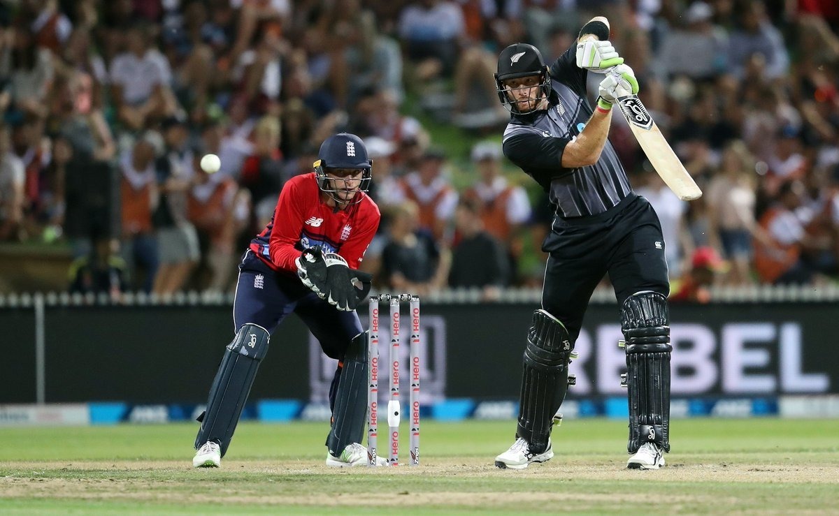 New Zealand qualify for tri-series final even after loss to England