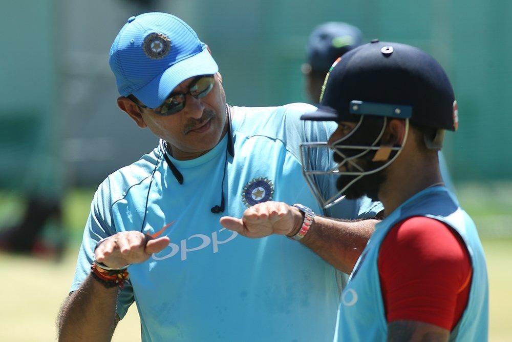 shastri labels kohli as best batsman in the world Shastri labels Kohli as best batsman in the world