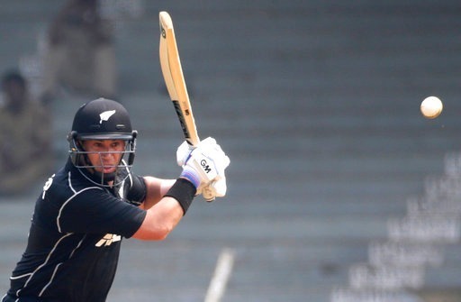 Ross Taylor signs short term deal with Nottinghamshire