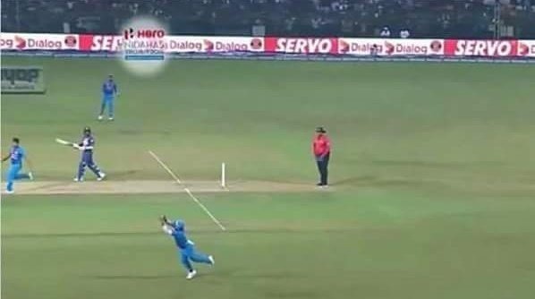 watch raina takes an absolute screamer to dismiss gunathilaka WATCH: Raina takes an absolute screamer to dismiss Gunathilaka