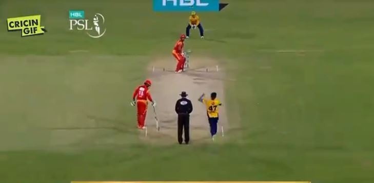 watch wahab riaz rattles middle stump with toe crushing yorker WATCH: Wahab Riaz rattles middle stump with toe-crushing yorker