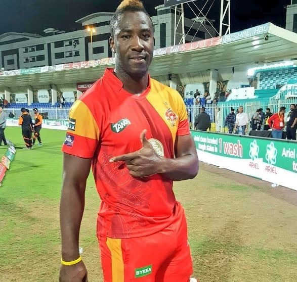 Russell emerges as hero in first-ever PSL super over