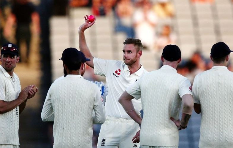 England's Stuart Broad becomes youngest pacer to 400 Test wickets