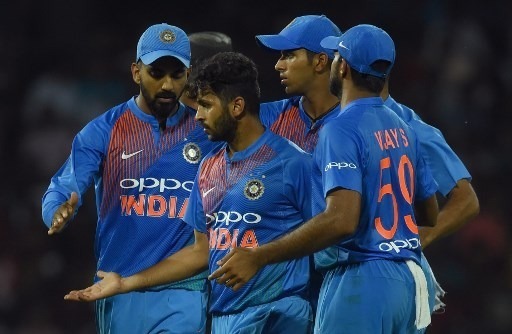 Thakur, Pandey orchestrate 6-wicket win over SL, India climb to top