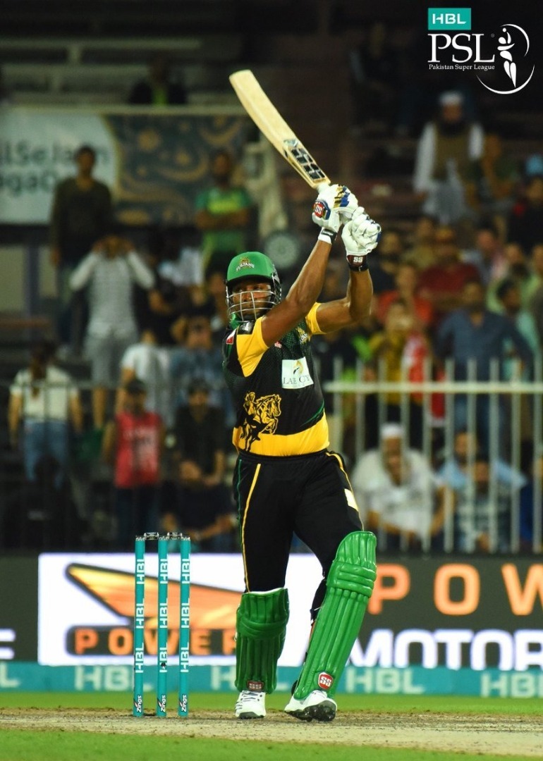 luke ronchi guides islamabad united to victory pollards knock in Luke Ronchi guides Islamabad United to victory, Pollard's knock in vain