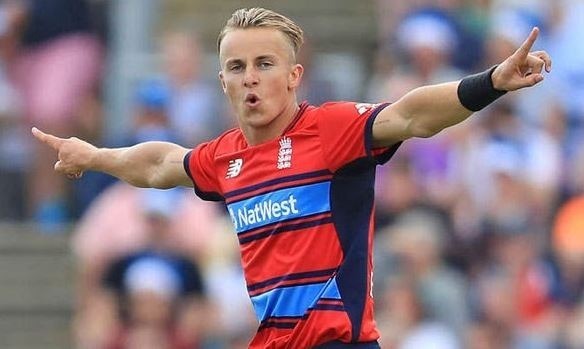 KKR name Curran as injured Starc's replacement