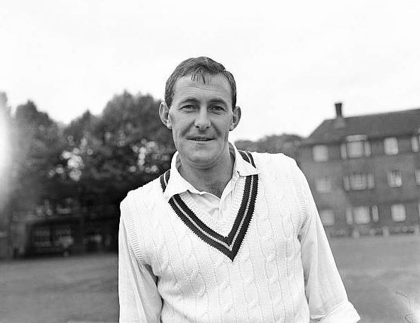 legendary south african batsman who redefined fielding passes away Legendary South African batsman, who redefined fielding, passes away