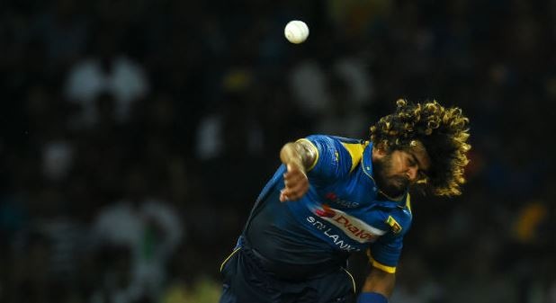 Sri Lanka pacer Lasith Malinga too got famous for his slingy bowling action. 