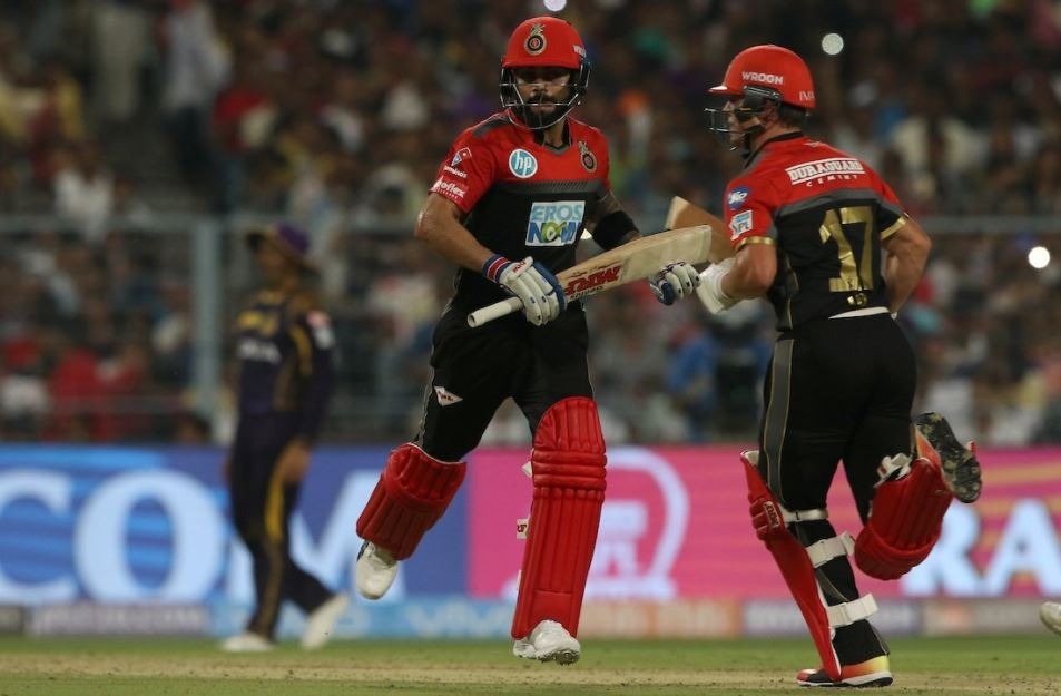 Having won the toss, RCB managed to put 176 runs on the board at the packed Eden Gardens stadium in Kolkata.