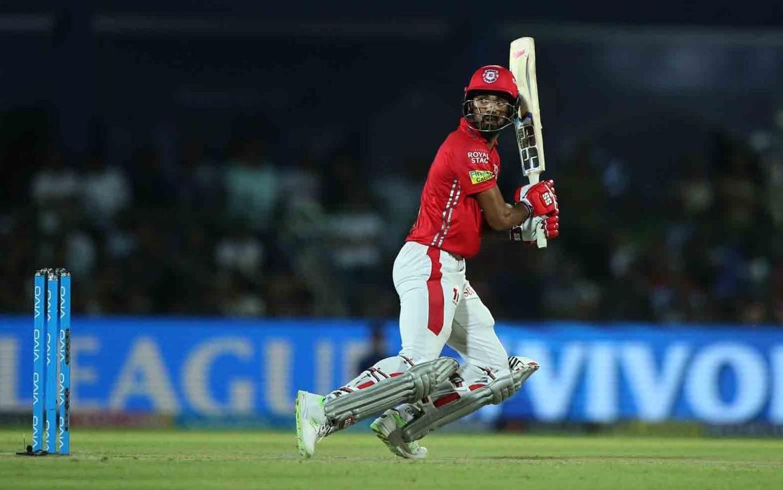 Pandya and Rahul swap shirts after a nail-biting thriller at Wankhede