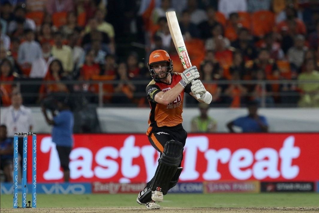 SRH climb to top with comprehensive victory over DD