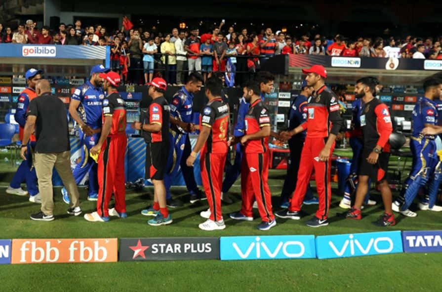 IPL 2023 Retention Royal Challengers Bangalore Players Retained Released Jason Behrendorff Sherfane Rutherford IPL 2023 Retention: RCB ने आगामी सीजन के लिए अधिकतर खिलाड़ियों को किया रिटेन, देखें कैसी है फिलहाल पूरी टीम