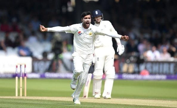 England stare at defeat as Pakistan roll over top order