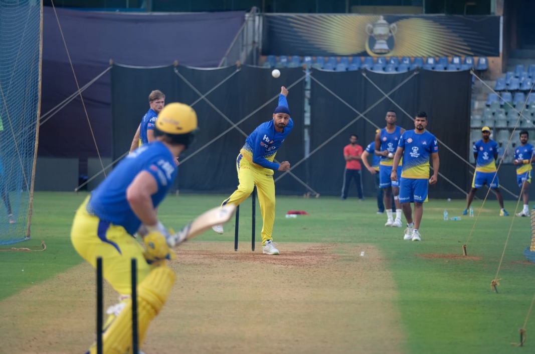 CSK does have the option of picking leg spinner Karn Sharma but it is unlikely that he would get the go ahead over Harbhajan Singh, who brings in the experience required for a big match like the final.