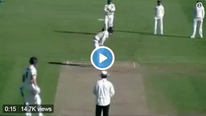 WATCH: Amir shatters stumps with one of the best in-swinging yorkers
