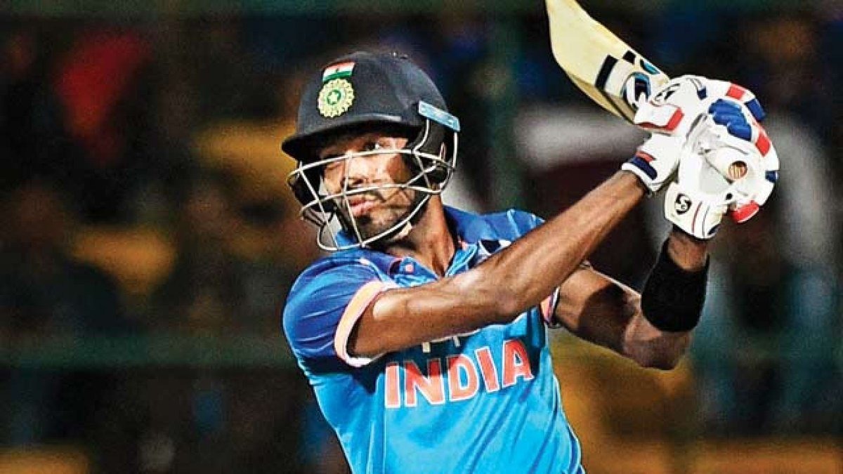 WATCH: Hardik Pandya gets cute 'Cheerleader' during 2nd T20I against Ireland