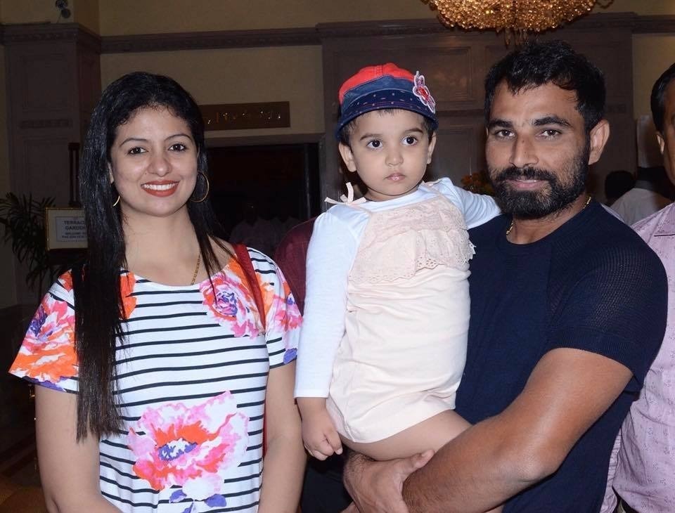 shami brutally trolls wife hasin jahan after her latest allegations against him Shami brutally trolls wife hasin Jahan after her latest allegations against him