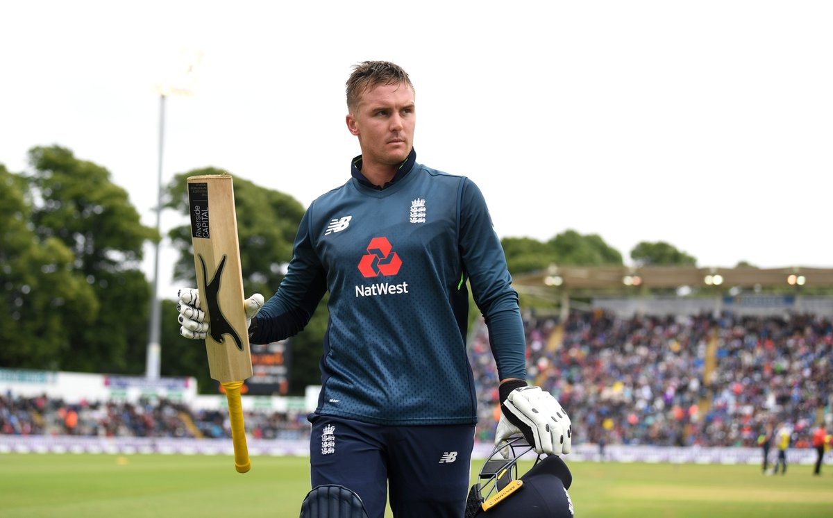 T20 WC 2021 Big setback for England before the semi-finals Jason Roy out of the World Cup due to injury ENG vs NZ T20 WC 2021: इंग्लैंड को सेमीफाइनल से पहले लगा बड़ा झटका, वर्ल्ड कप से बाहर हुआ यह सलामी बल्लेबाज