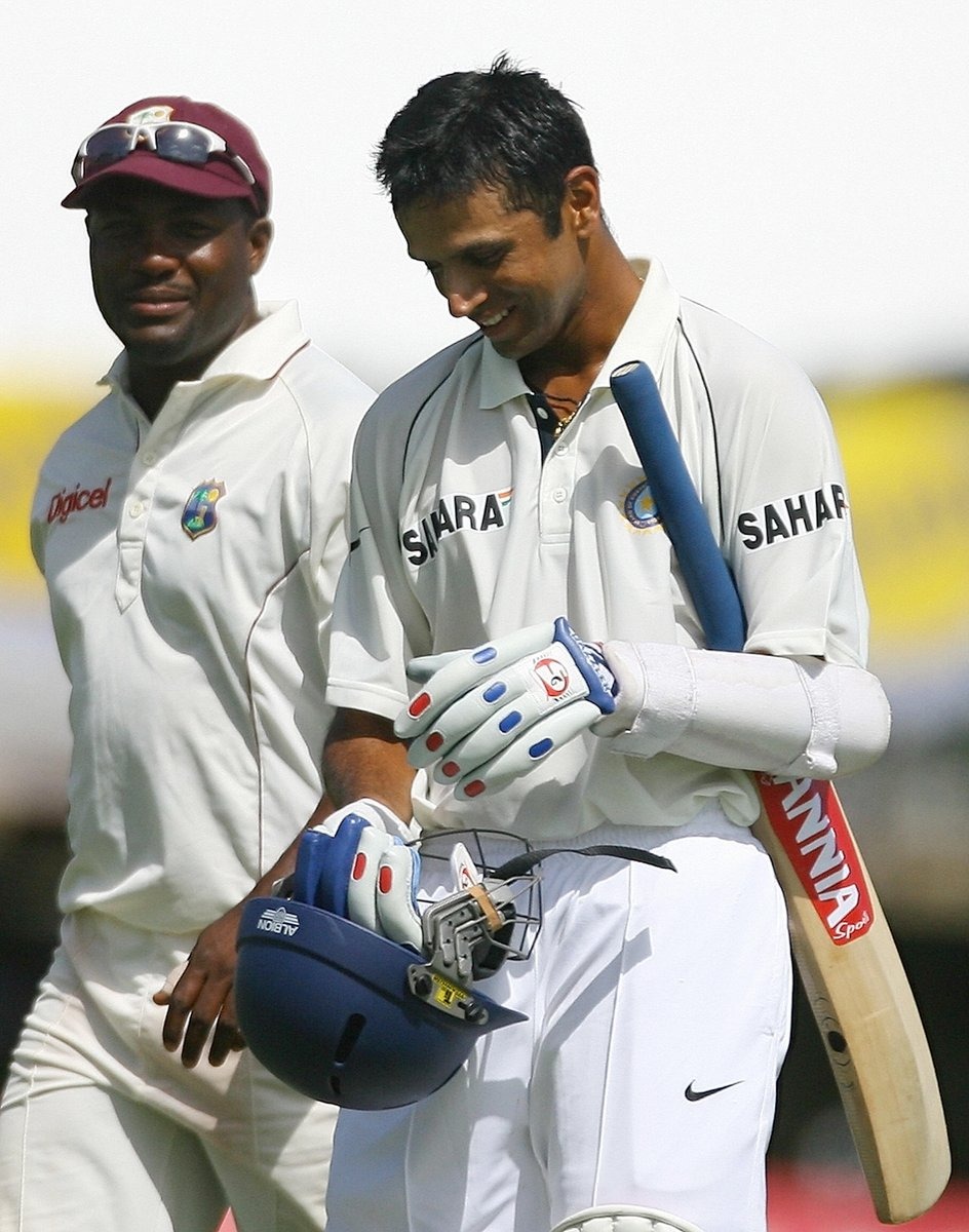 In his 15-year long career, Dravid earned massive respect from fellow cricketers and legends from other nations. Let’s have a look at what some of the greats of his era had to say about Dravid./Courtsey: Twitter