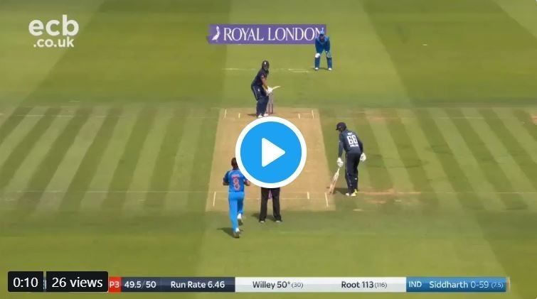 WATCH: Dhoni's bullet throw sends Willey back