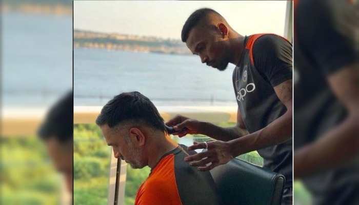 Hardik Pandya turns barber, gives MS Dhoni a 'special' hair-cut