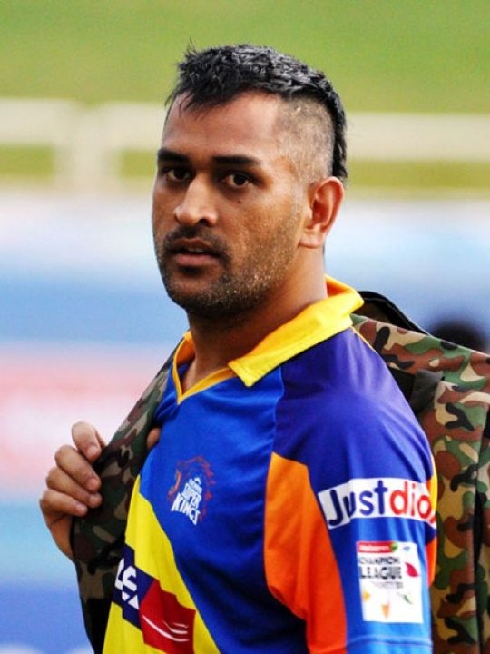Dhoni likes to experiment with his looks and in 2013, he sported the iconic Mohawk/ Courtesy: Twitter
