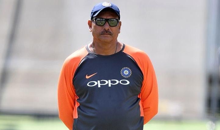 IND vs SA Team India former head coach Ravi Shastri may be back as commentator in upcoming test series BCCI Virat Kohli  IND vs SA: भारत के पूर्व कोच Ravi Shastri का दिखेगा नया अंदाज ! आगामी सीरीज में इस रोल में आ सकते हैं नज़र 