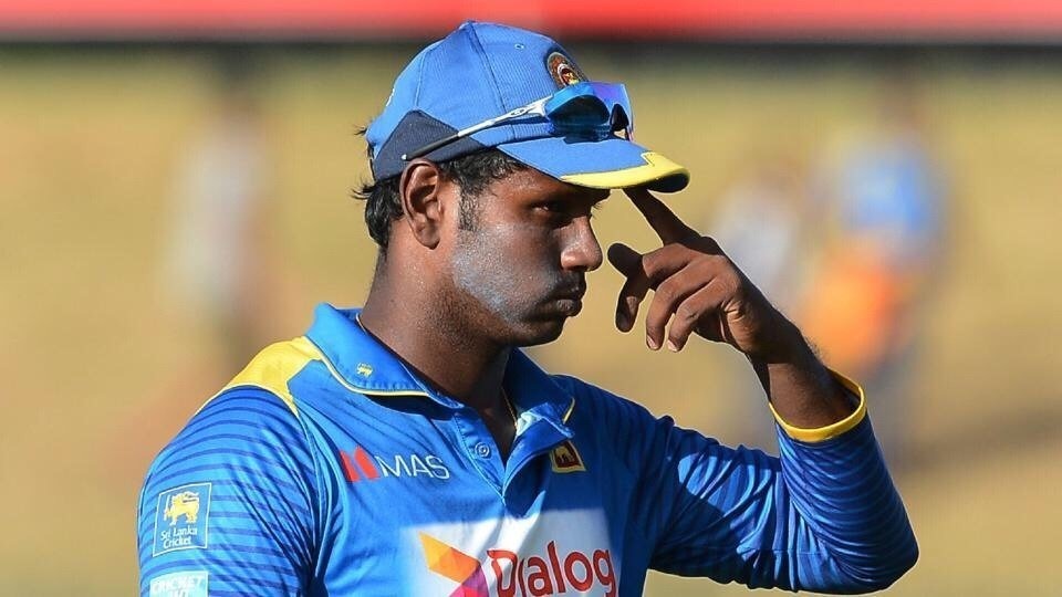 Sri Lanka sacks Mathews as captain, gives charge to Chandimal for England tour