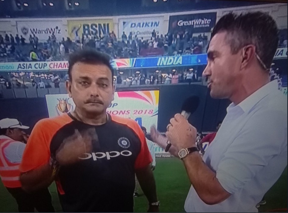 Ravi Shastri gets brutally trolled on twitter for drunk look