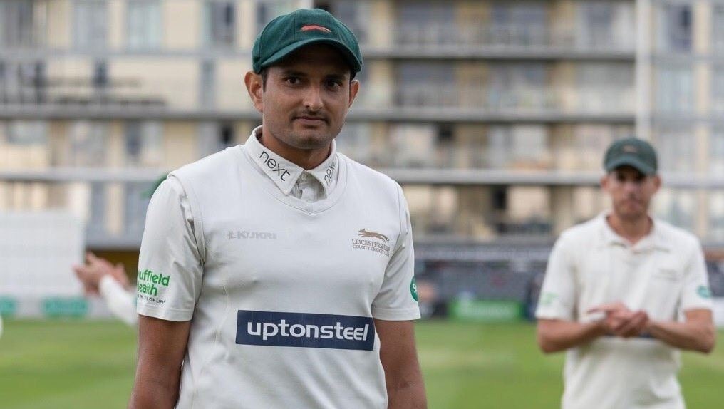 Mohammad Abbas picks 10 wickets to bowl Durham out twice in a day