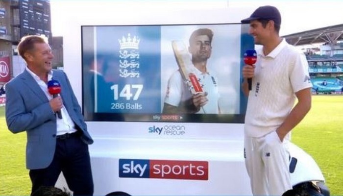 Cook won't reverse retirement decision after emotional century at Oval