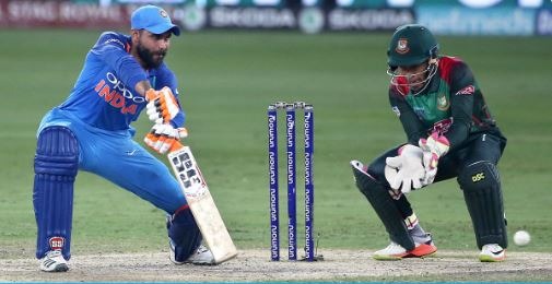 From cricketers to Bollywood stars, all hail India for terrific victory