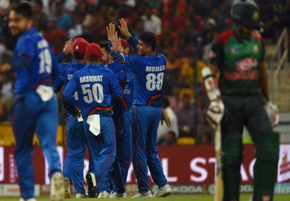 High-flying Afghanistan hammer Bangladesh by 136 runs